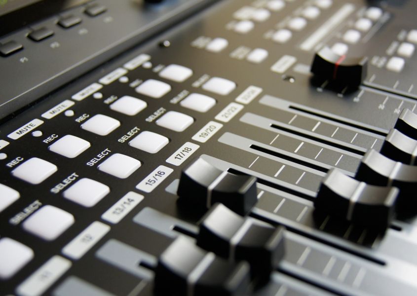 Intravenous laser irradiation of blood (Demo)